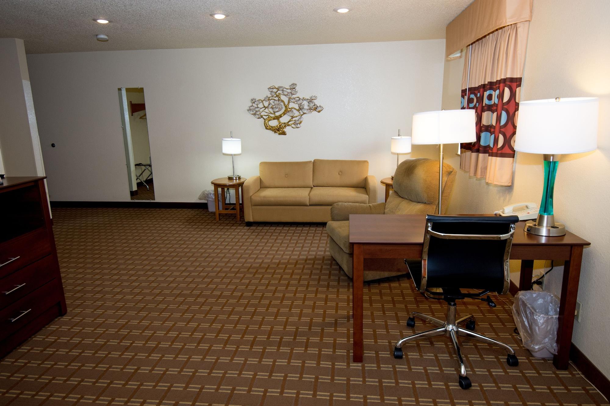 Super 8 By Wyndham Altoona Hotel Bagian luar foto